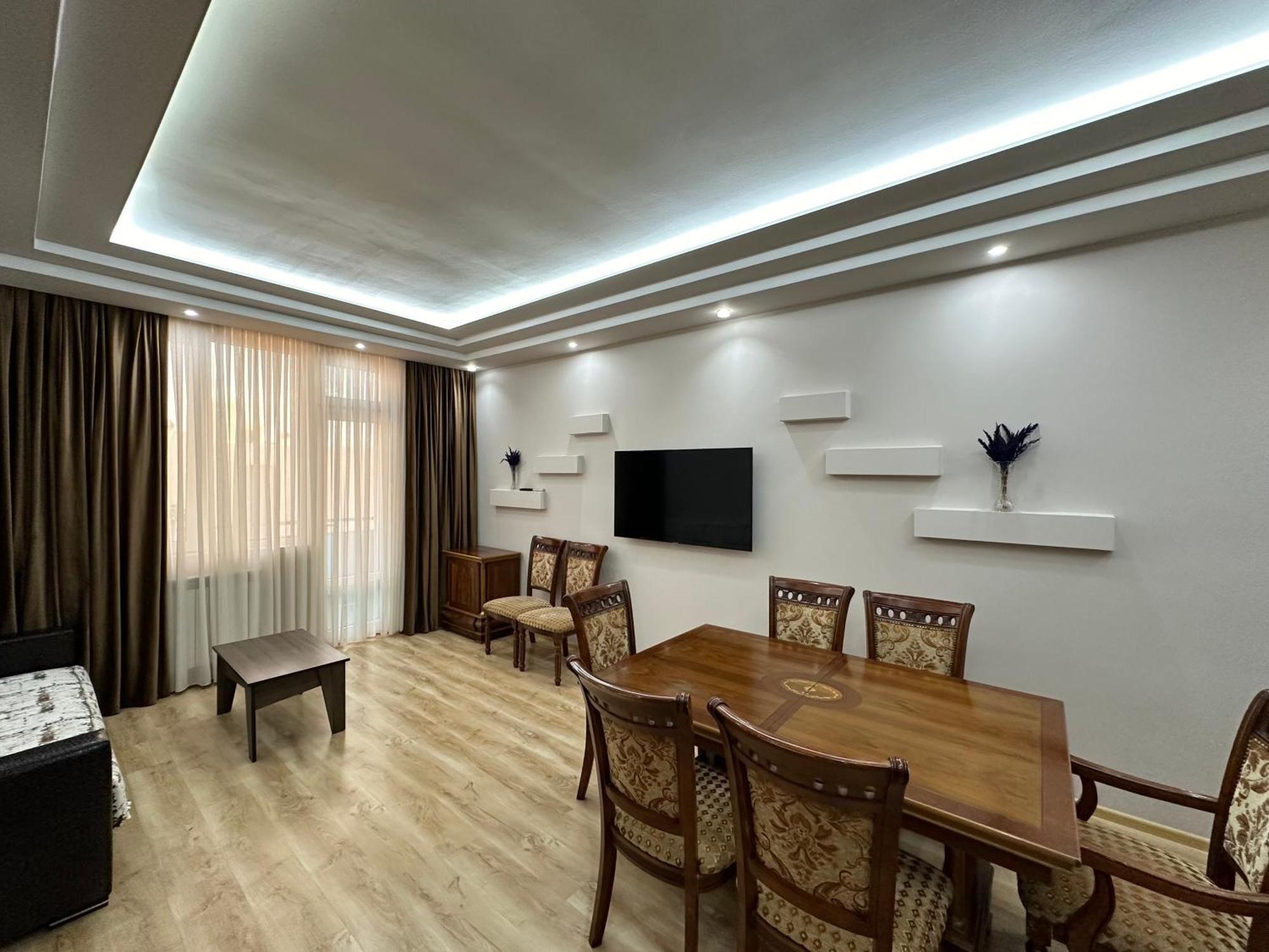 Grand Home Batumi Quarto foto